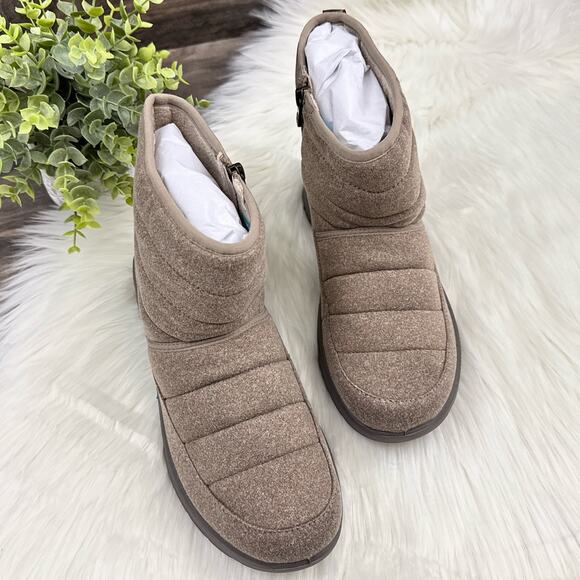 NIB Bzees Glacier 9M Zipper Comfort Lightweight Ankle Boots Booties Taupe - Picture 2 of 14